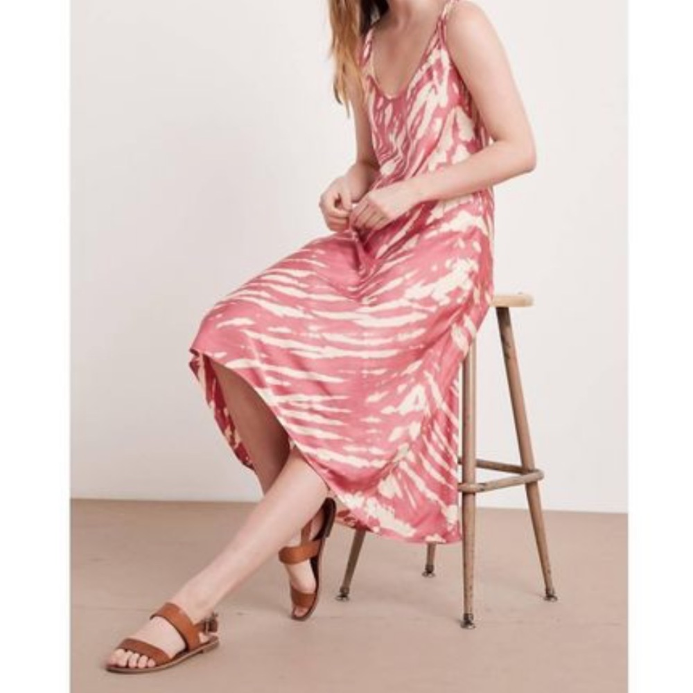 Velvet by Graham and spencer silky dress